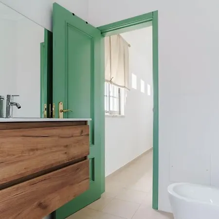 Breeze Escape By Lisbeyond Holiday home