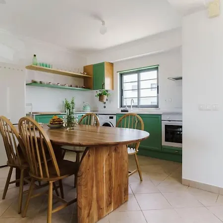 Breeze Escape By Lisbeyond Holiday home *